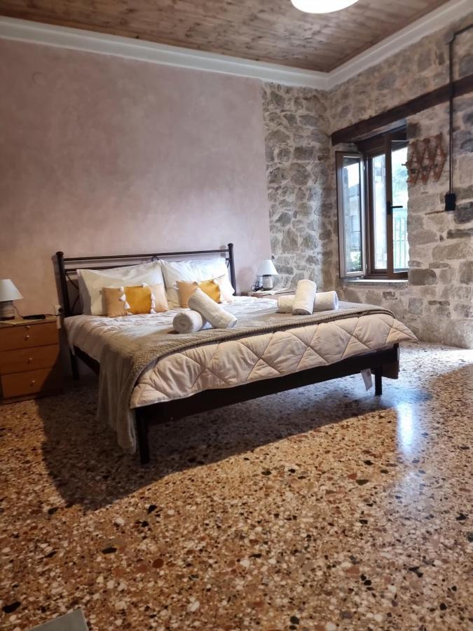 Οικιεσ Παλιοσ Φουρνοσ Apartment Праманта Екстериор снимка